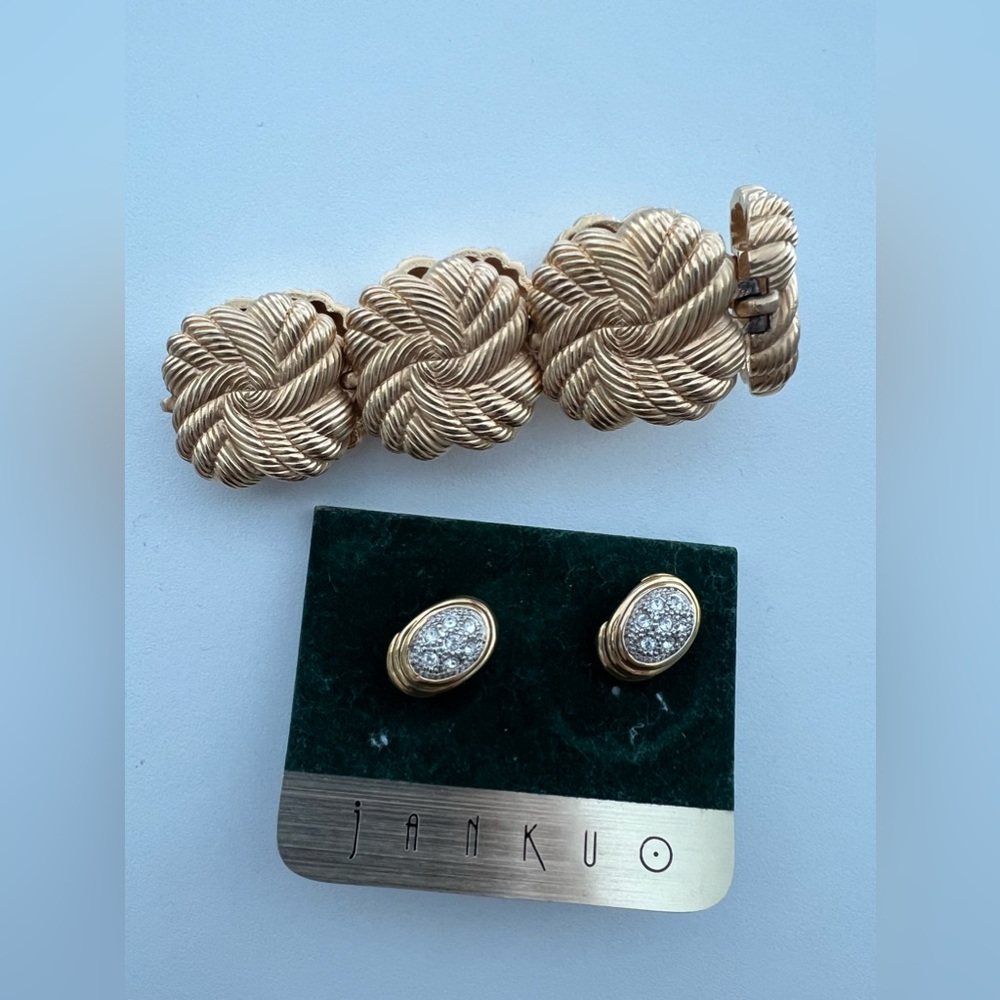 JANKUgolden crystal earring and bracelet. Gorgeous set. Brand new. Chic!